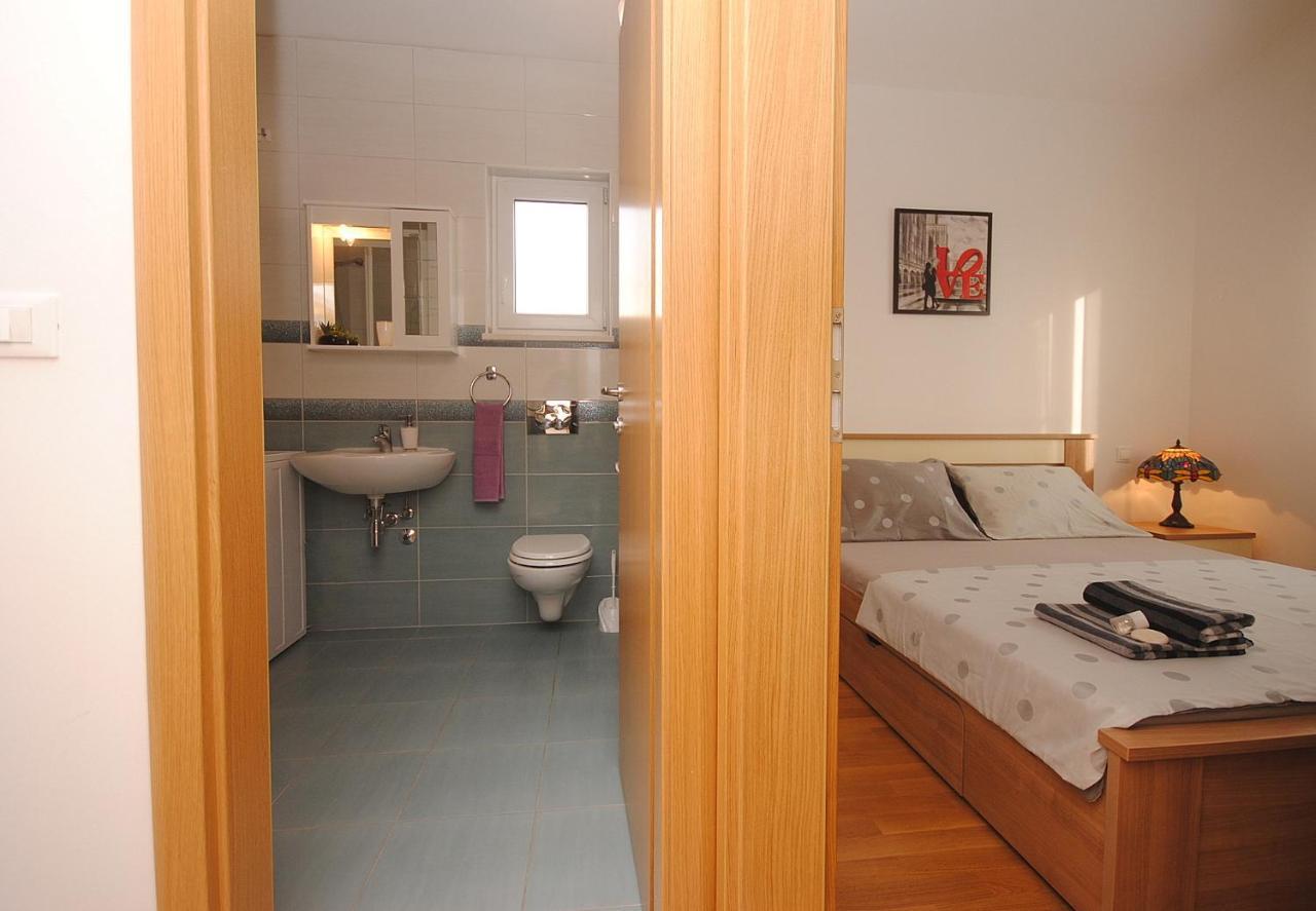 Apartment Noel Рогозница Екстериор снимка